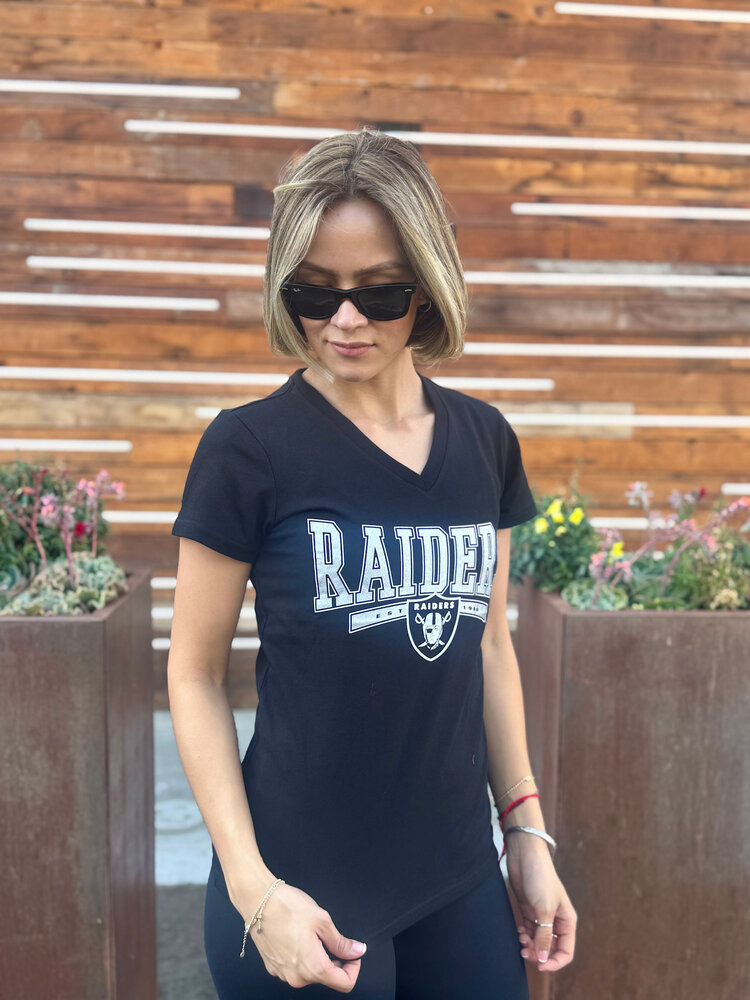 G-III Raiders Women's G-III Cheer Dance Black V-Neck Tee