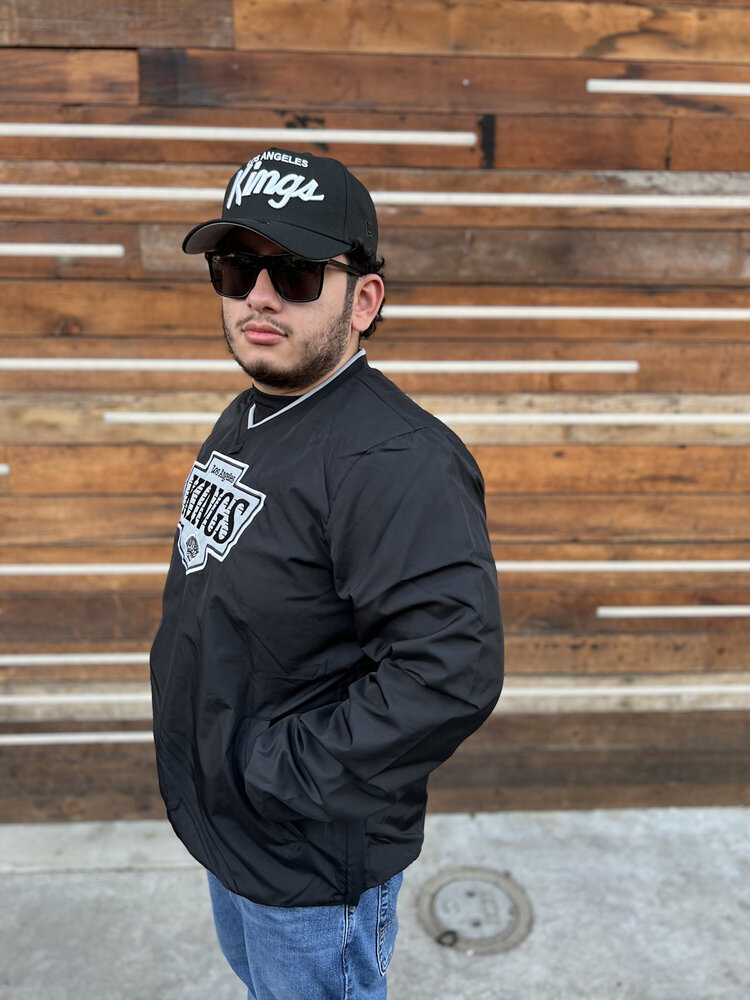 G-III LA Kings Men's GIII Crossover Black V-Neck Pullover