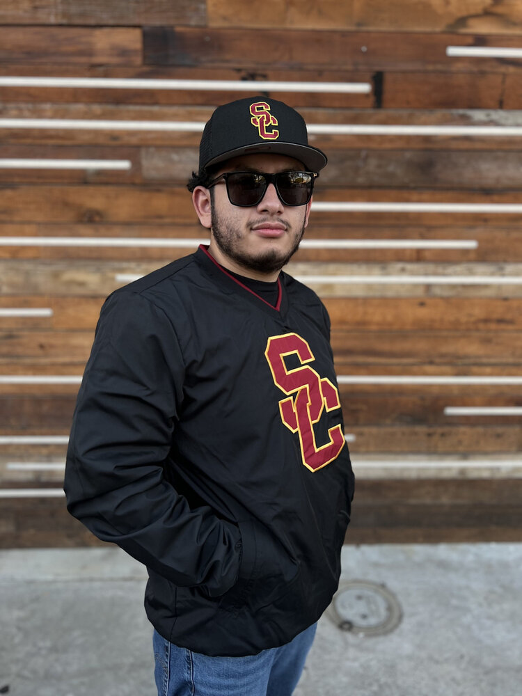 G-III USC Trojans Men's GIII Crossover Black V-Neck Pullover