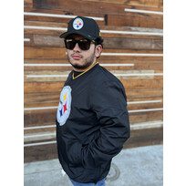 G-III Steelers Men's GIII Crossover Black V-Neck Pullover