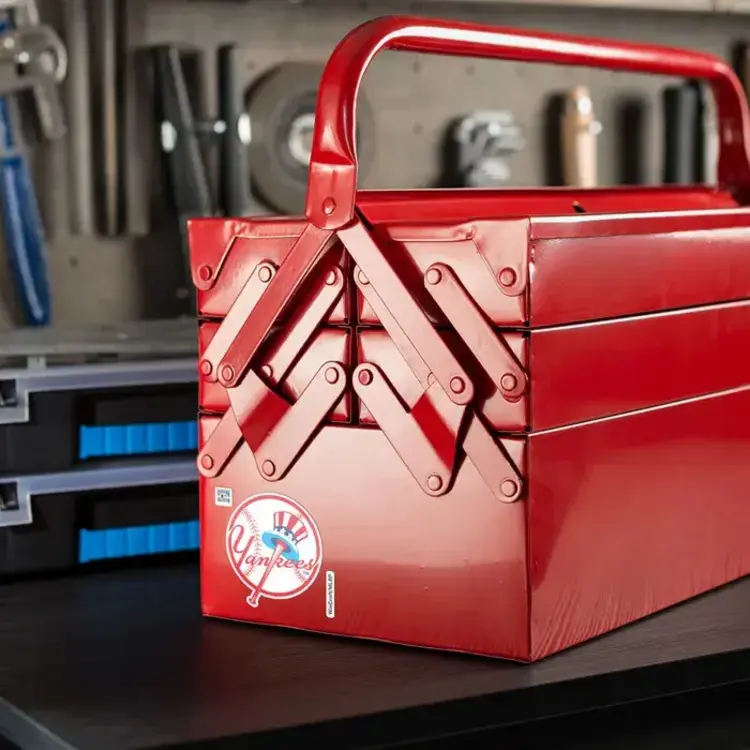 Wincraft Small Decal 4x4 Dodgers x Marvel