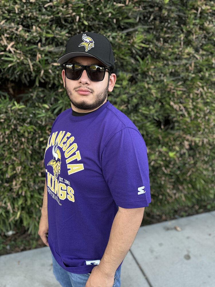 Starter Vikings Men's Starter Defender Purple Short Sleeve Tee