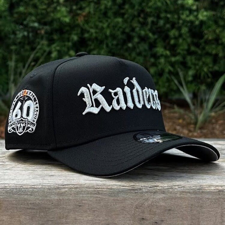 New Era Raiders Black Metallic Old English 60 Years 940 A-Frame