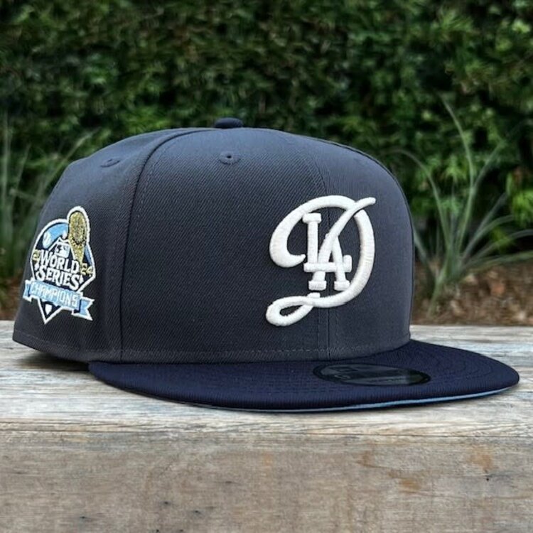 New Era LA City Connect Graphite/Navy 2024 WS Champions SP Light Blue UV 950 Snapback