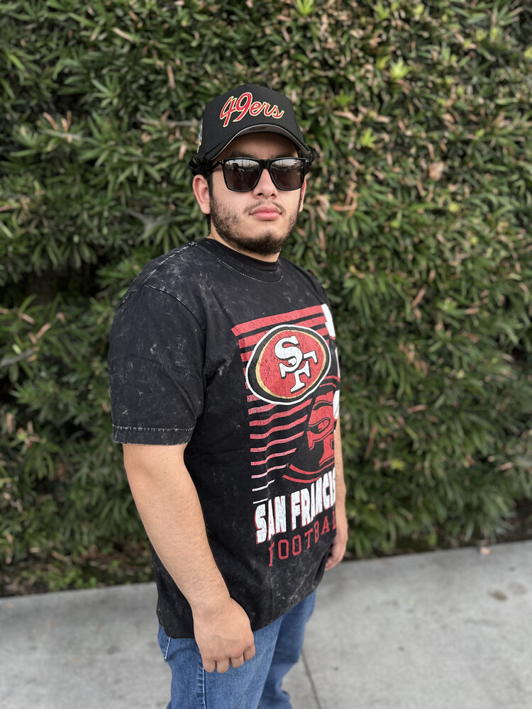 New Era 49ers NE Black Team Football Mineral Wash SS Tee