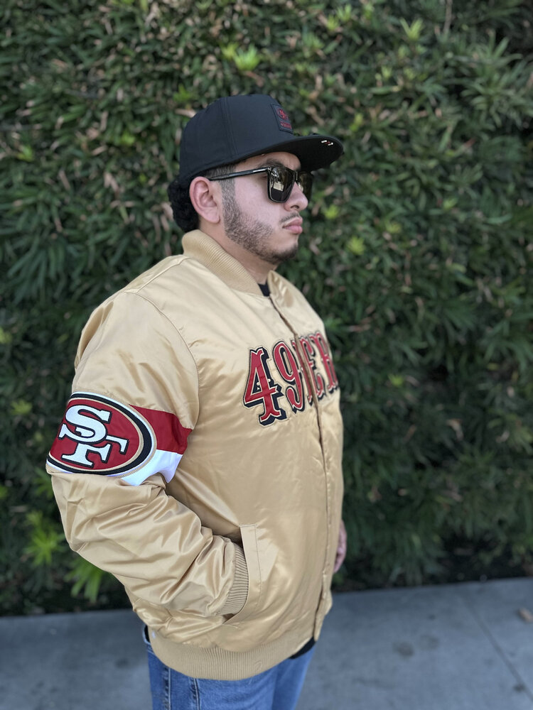 Starter 49ers Men's Starter Triple Option Gold Button Up Jacket