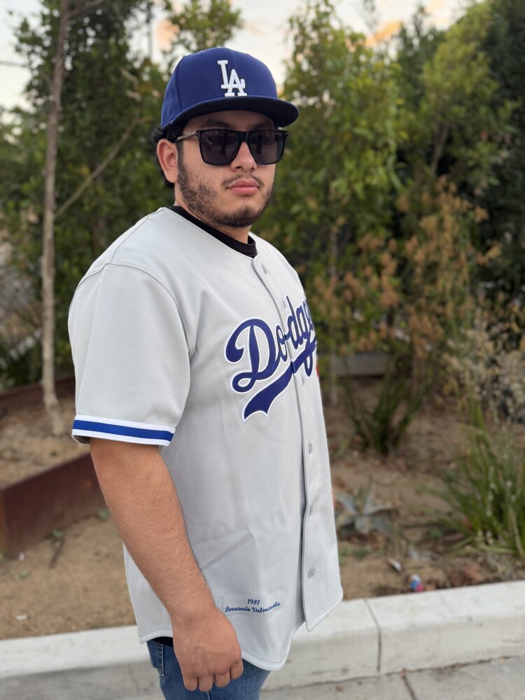 Mitchell and Ness MLB Los Angeles Dodgers Men's M&N Authentic 1981 Fernando Valenzuela #34 Jersey Gray