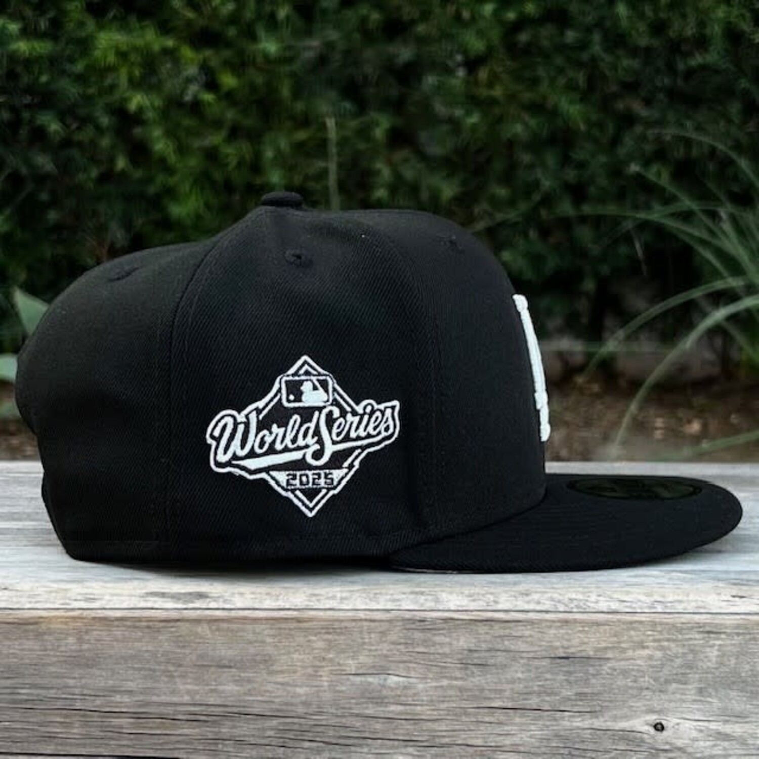 LA Black White 2025 World Series SP 950 Snapback - The Locker Room