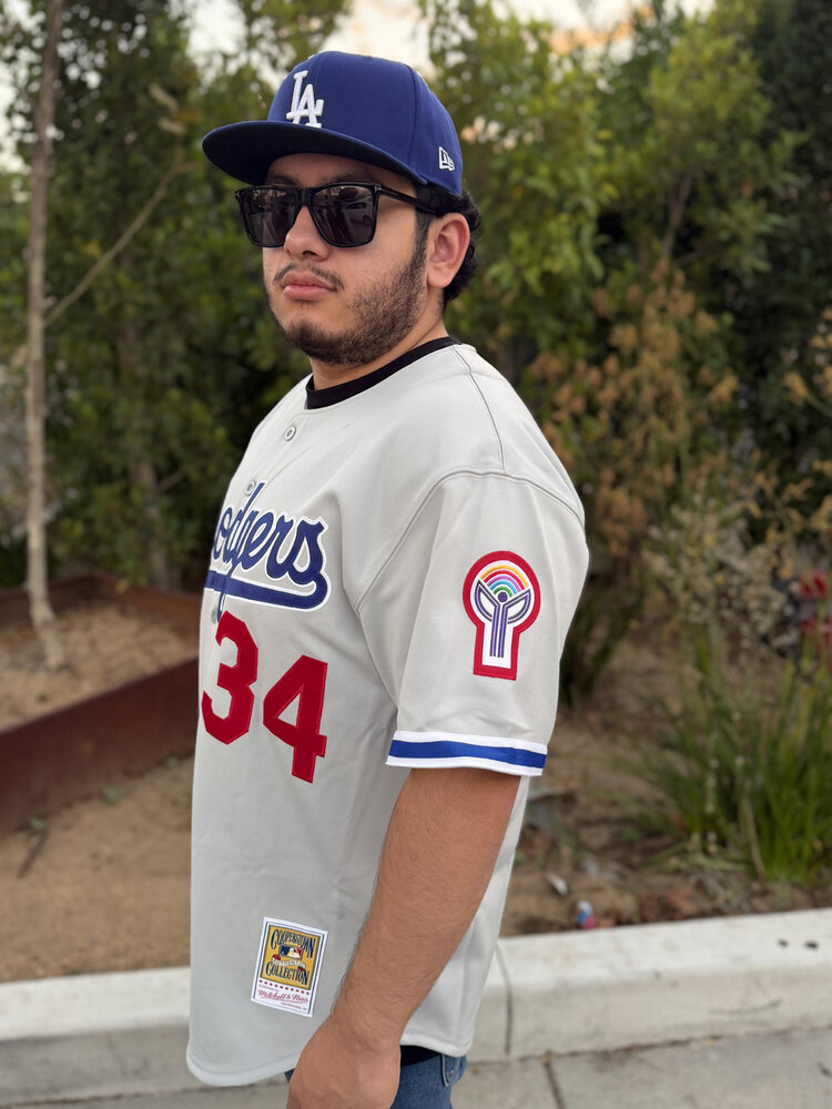 Mitchell and Ness MLB Los Angeles Dodgers Men's M&N Authentic 1981 Fernando Valenzuela #34 Jersey Gray