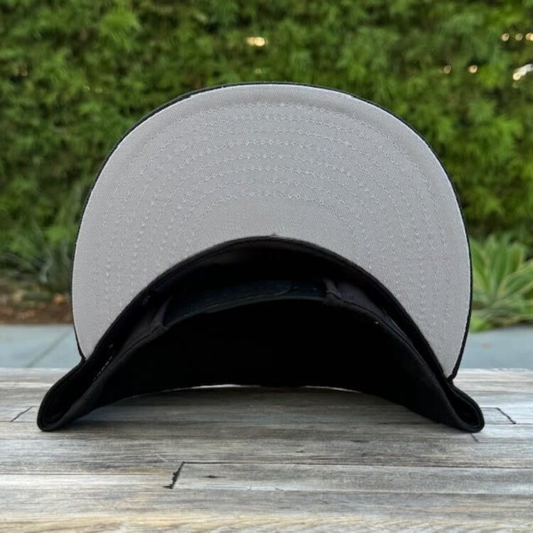 New Era LA Black White El Salvador Flag Side Patch 950