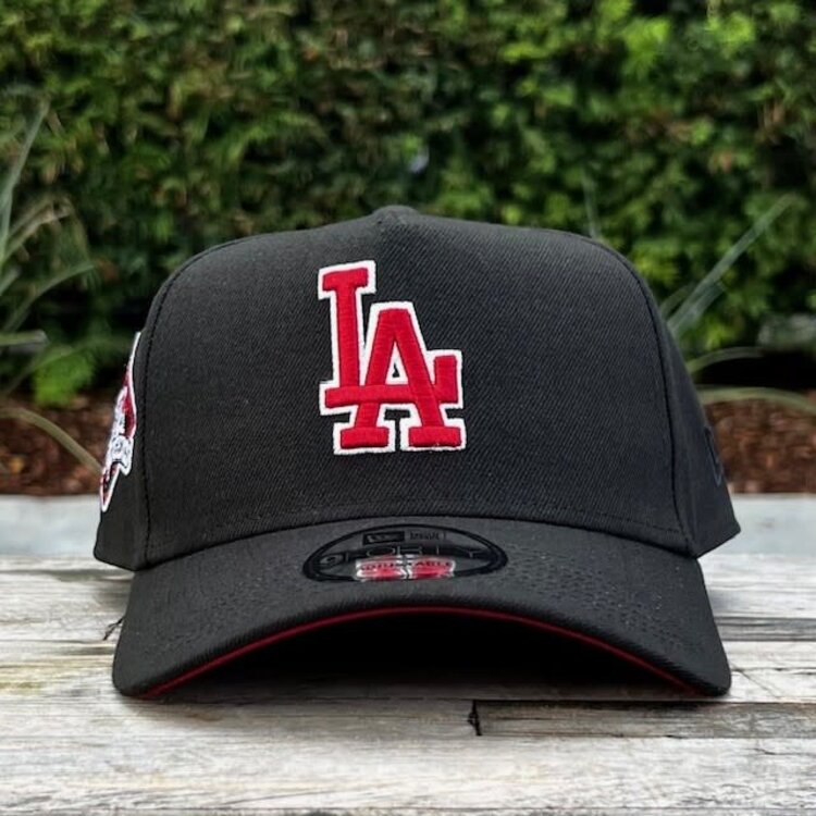 New Era LA Dodgers Black Red Outline Viva SP 940 A-Frame