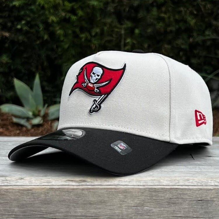 New Era Buccaneers Stone/Black Team 30 Seasons 940 A-Frame