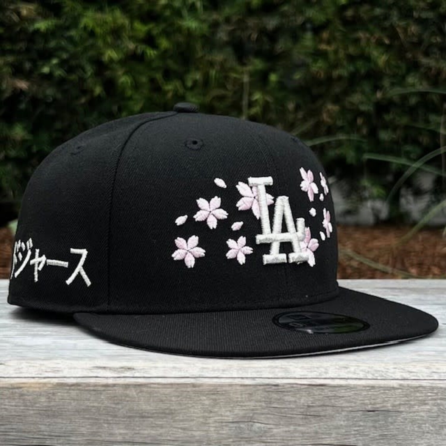 LA Dodgers Black Silver Cherry Blossom Kanji SP 950 Snapback - The