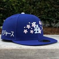 New Era LA Dodgers Royal Cherry Blossom Kanji SP 950 Snapback