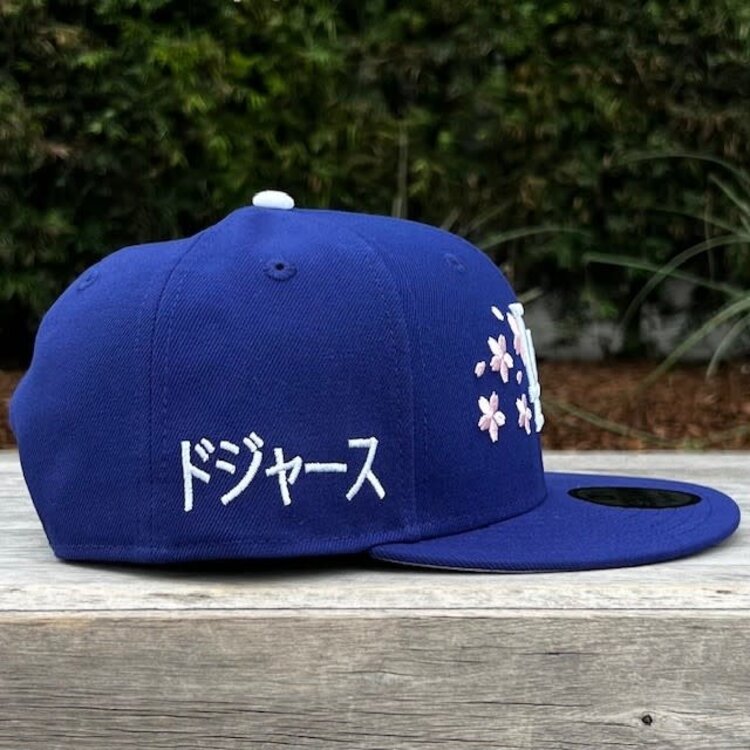 New Era LA Dodgers Royal Cherry Blossom Kanji SP 950 Snapback