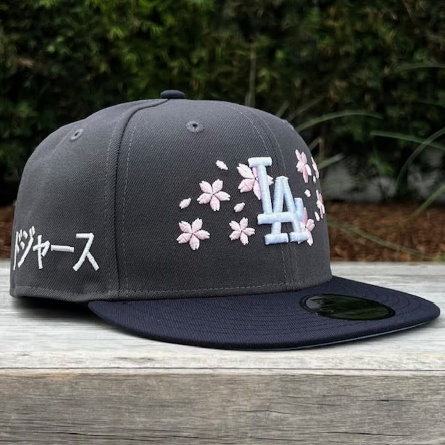 NEW ERA los angeles dodgersダウン LA Dodgers Graphite/Navy Cherry Blossom Kanji SP 950 Snapback