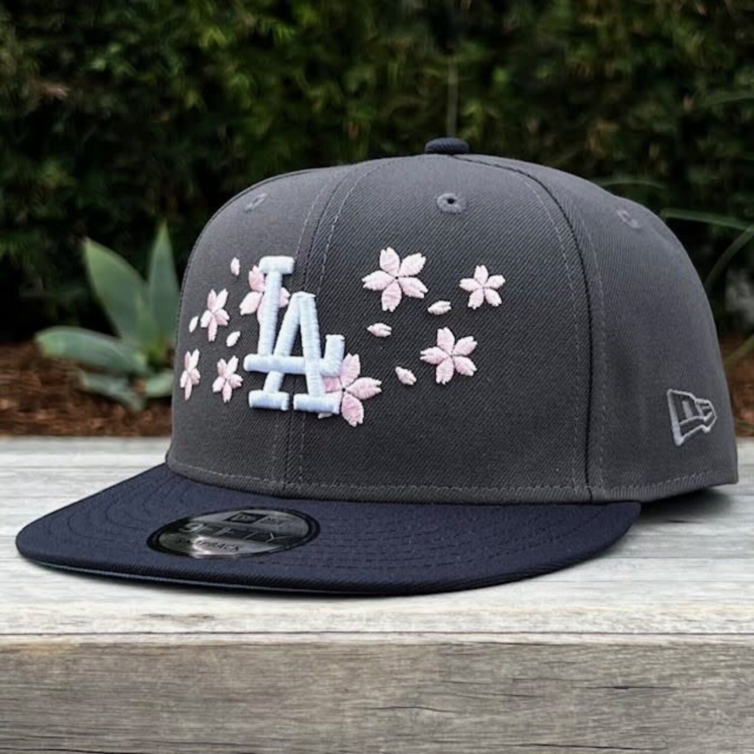 LA Dodgers Graphite/Navy Cherry Blossom Kanji SP 950 Snapback