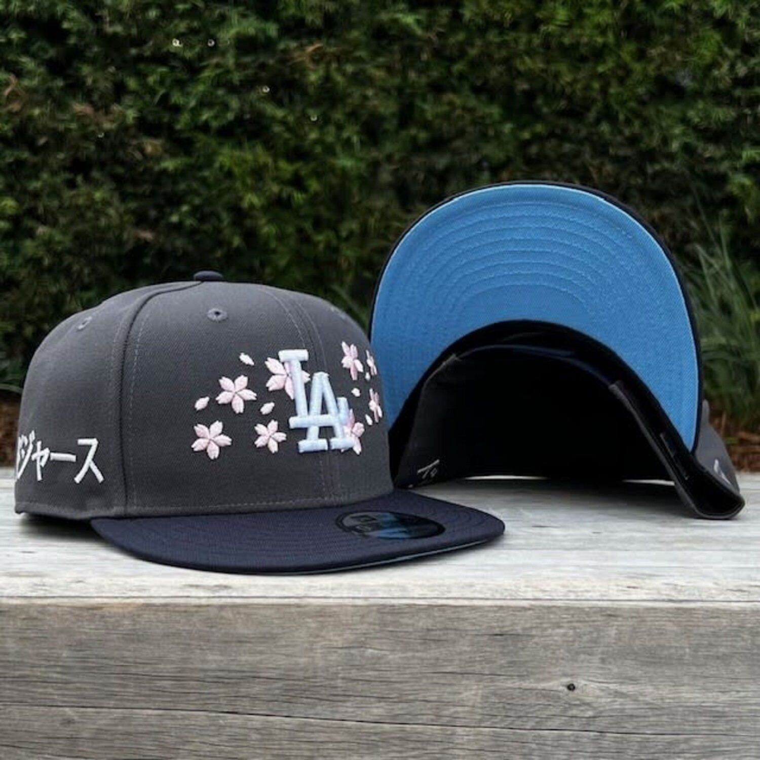 LA Dodgers Graphite/Navy Cherry Blossom Kanji SP 950 Snapback