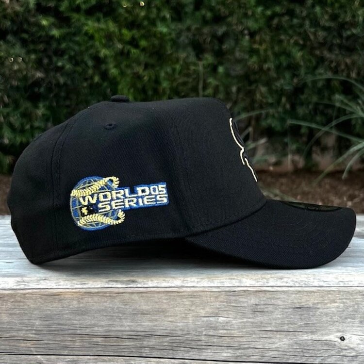 New Era White Sox Black Metallic Gold 2005 WS 940 A-Frame