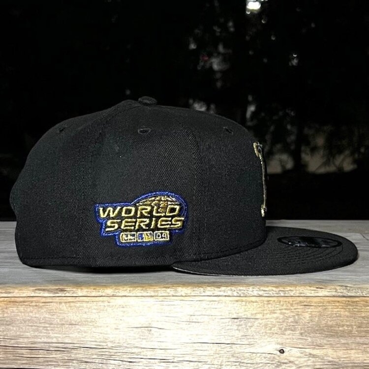 New Era Boston Black Metallic Gold 2004 WS 950 Snapback
