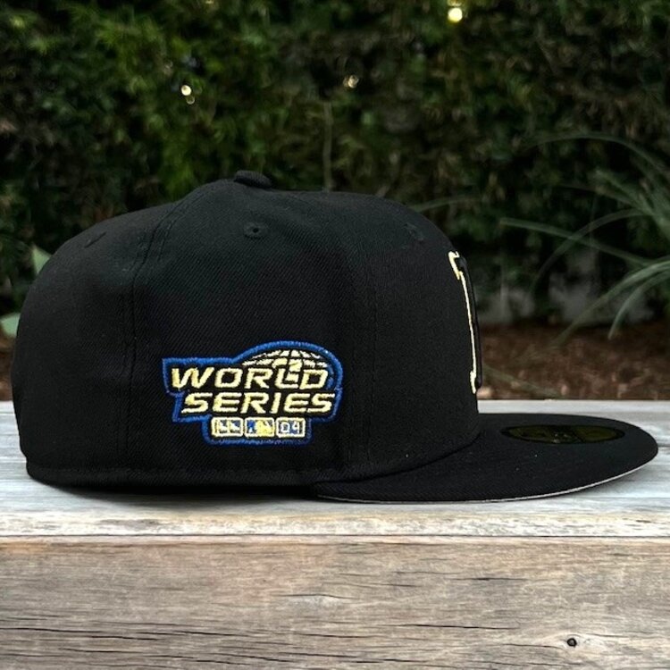 New Era Boston Black Metallic Gold 2004 World Series