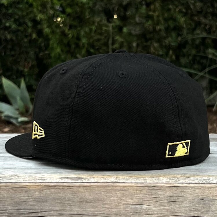 New Era Boston Black Metallic Gold 2004 World Series