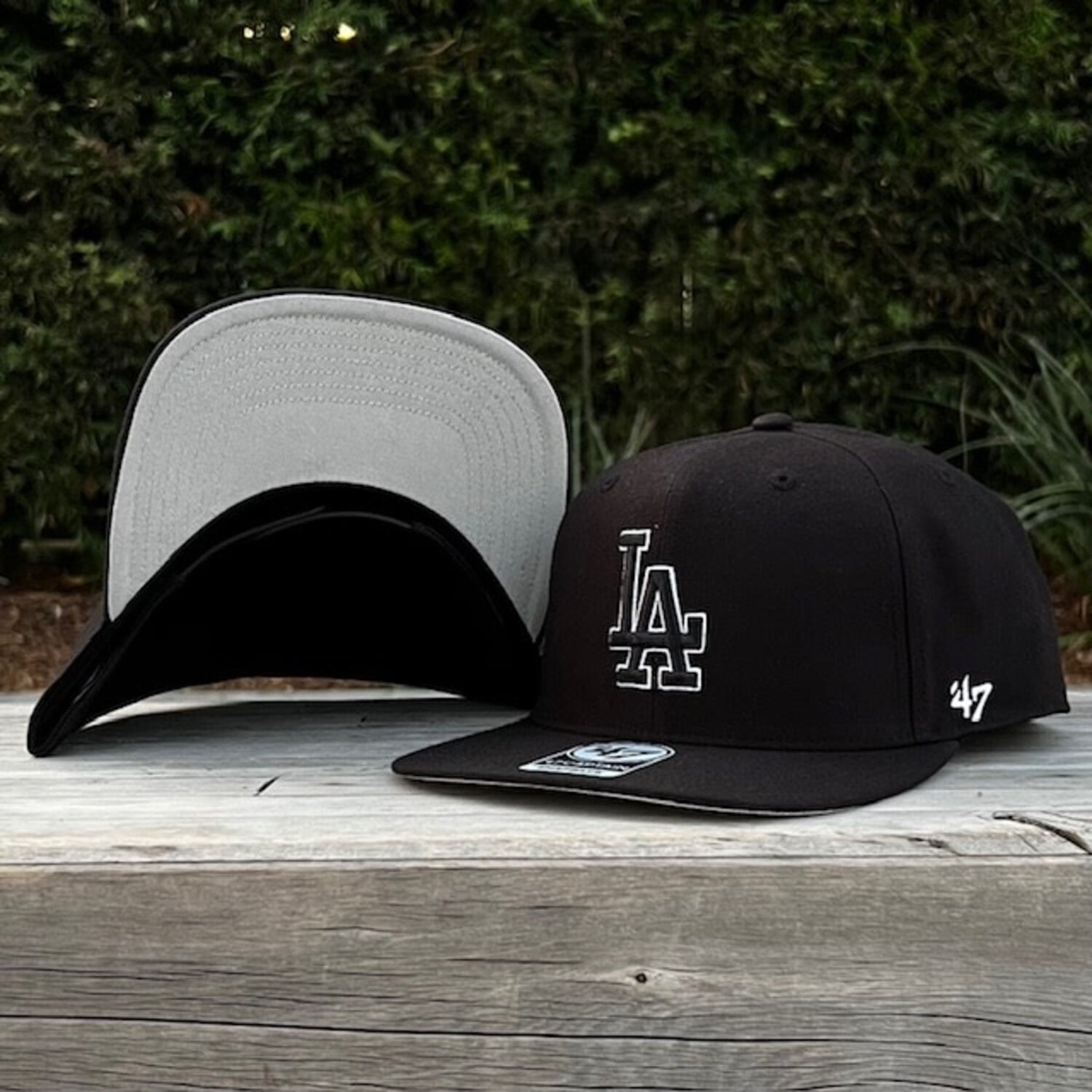 LA Dodgers Sure Shot Captain Black Black White Snapback - The