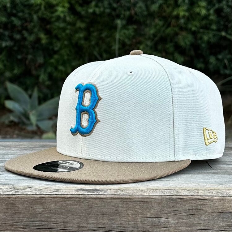 New Era Boston Ivory/Khaki 90th Anniversary Fenway 950 Snapback