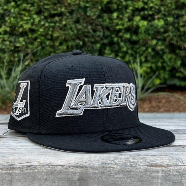 New Era Lakers Black Gray Metallic 1947 SP 950 Snapback