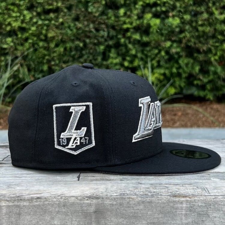 New Era Lakers Black Gray Metallic 1947 SP 950 Snapback