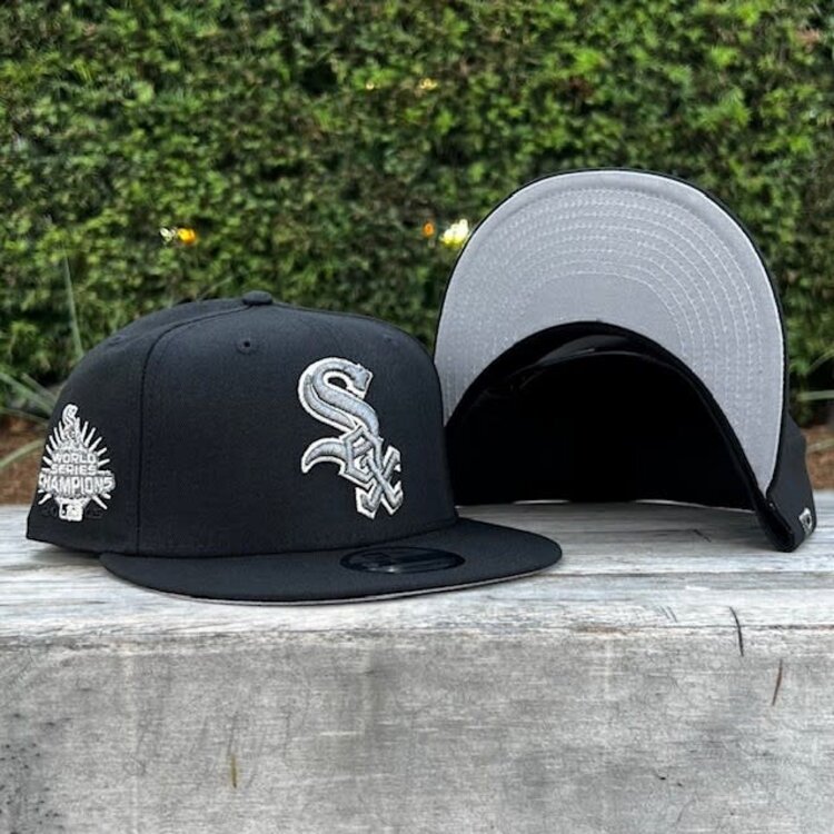 New Era White Sox Black Gray Metallic 2005 WS Champs 950 Snapback
