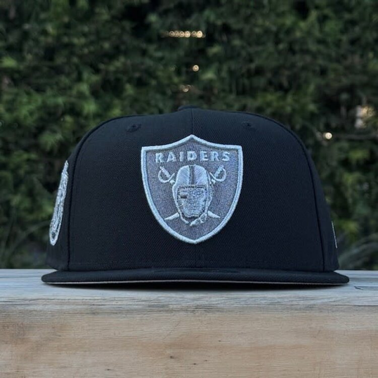 New Era Raiders Black Gray Metallic Super Bowl Champions 950 Snapback