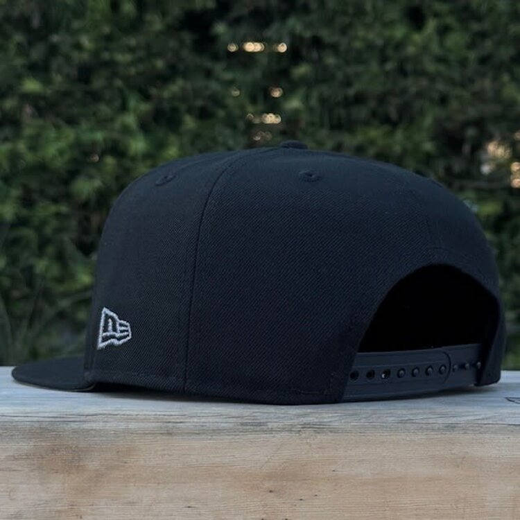 New Era Raiders Black Gray Metallic Super Bowl Champions 950 Snapback