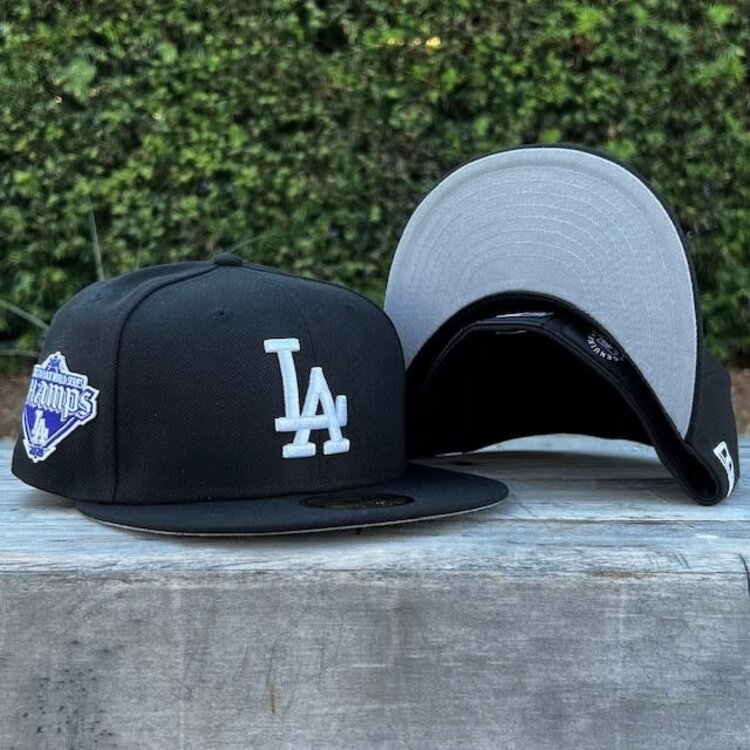 New Era LA Dodgers BW Back to Back World Series Champs Diamond SP