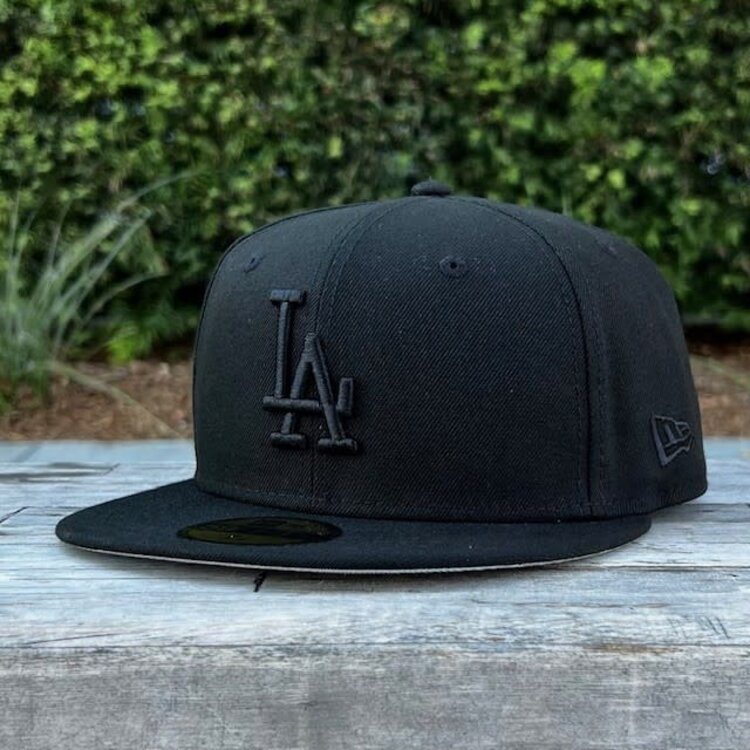 New Era LA Dodgers Black Black 2025 World Series Champs Metallic Gold