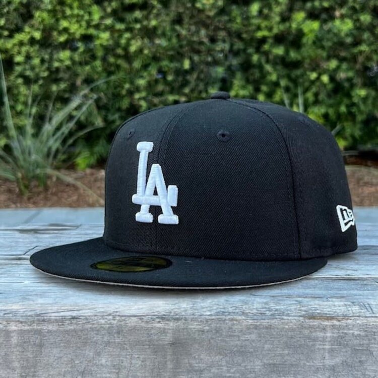 New Era LA Dodgers BW Back to Back World Series Champs Circle SP