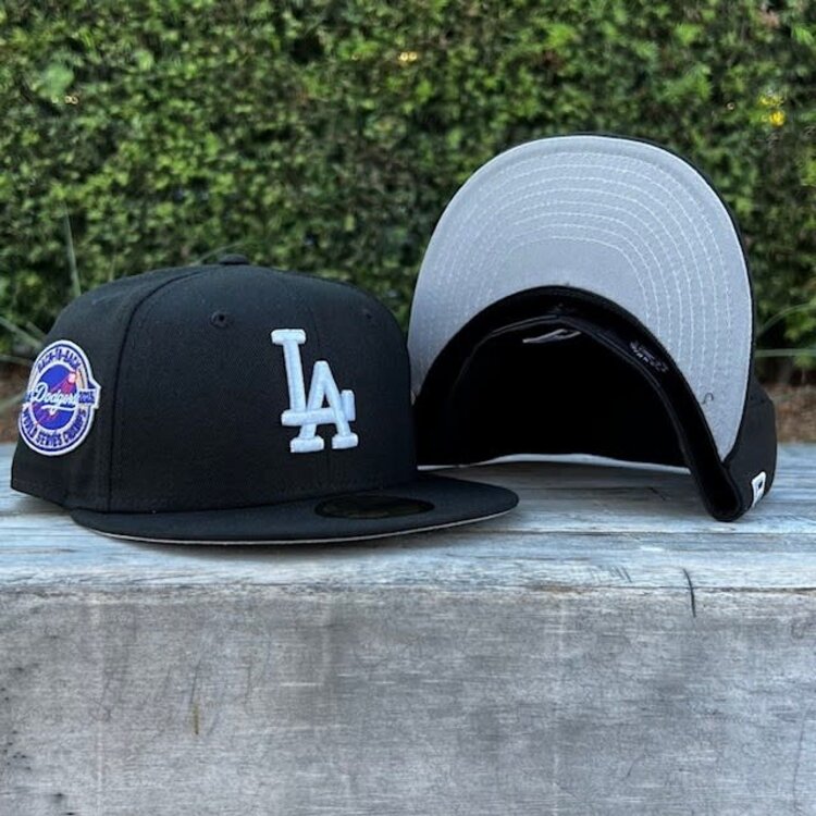 New Era LA Dodgers BW Back to Back World Series Champs Circle SP