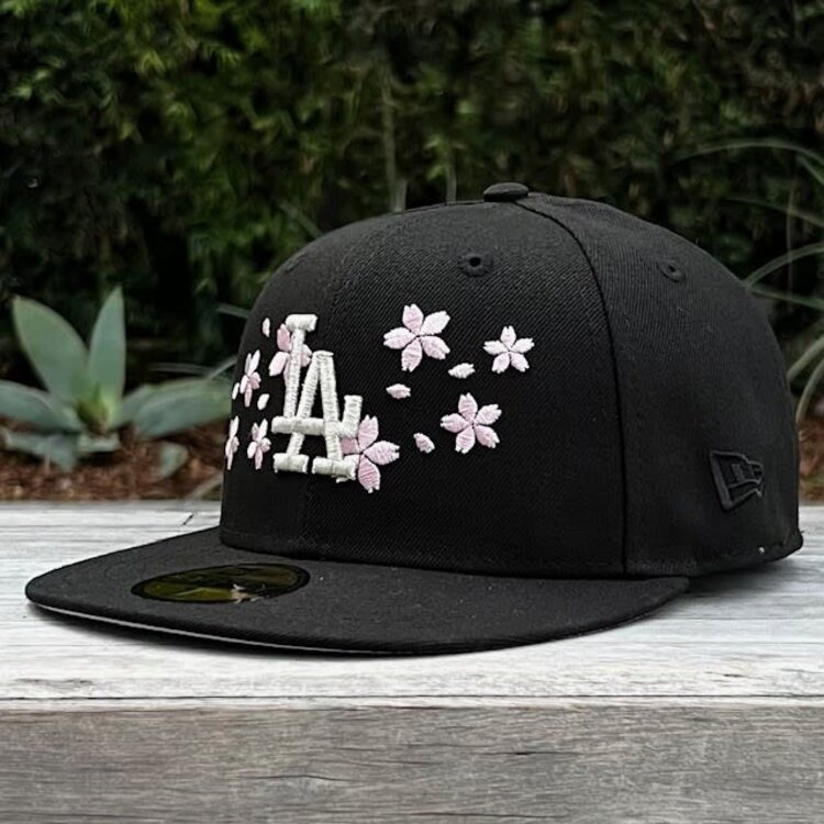 New Era LA Dodgers Black Silver Cherry Blossom Kanji SP