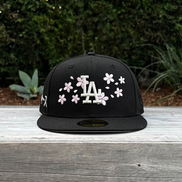 New Era LA Dodgers Black Silver Cherry Blossom Kanji SP