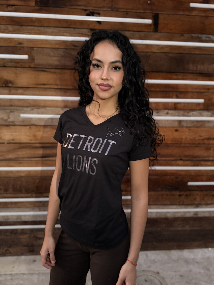 Majestic Lions W Franchise Fit V-Neck