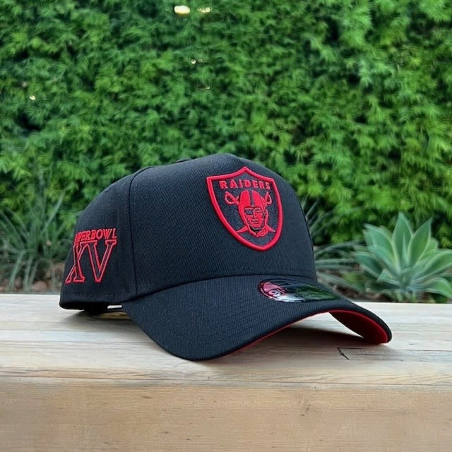 Raiders Black Red Outline SB XV Red UV 940AF - The Locker Room of