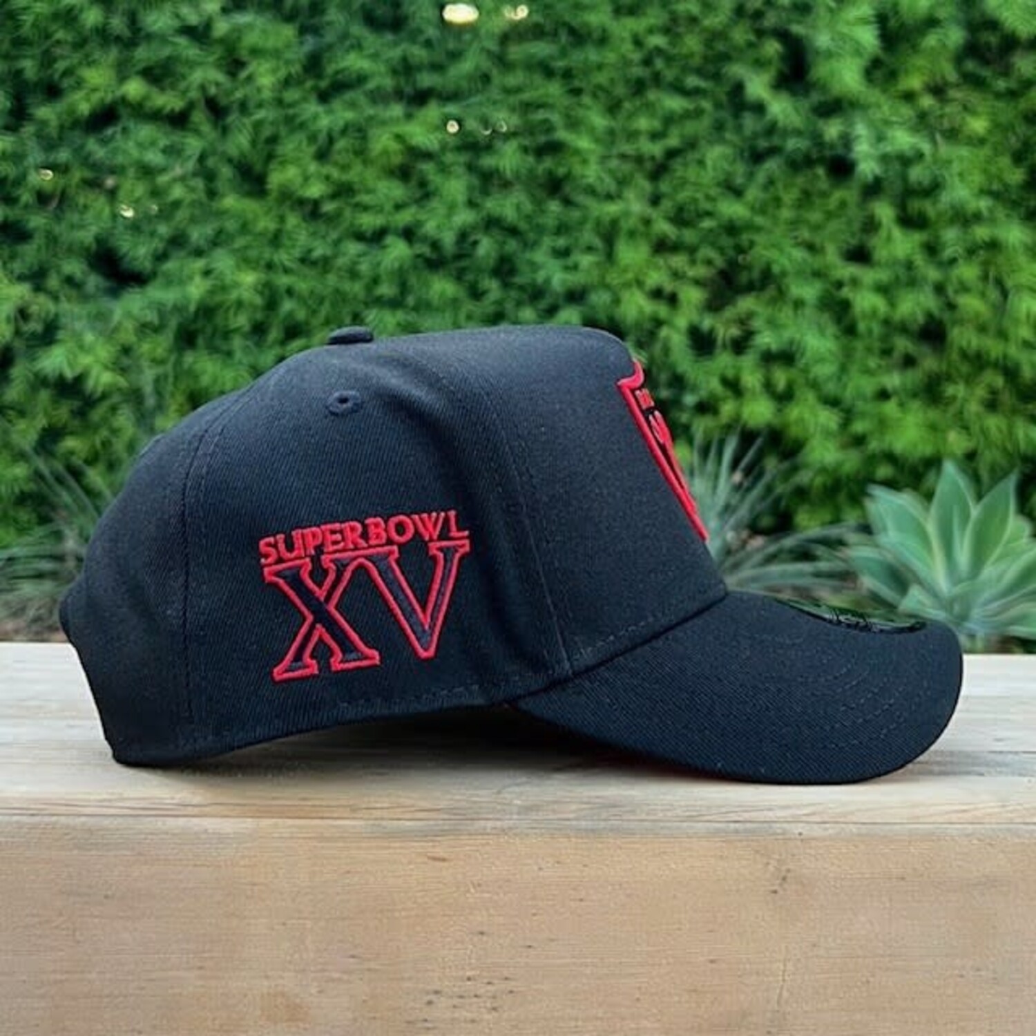 Raiders Black Red Outline SB XV Red UV 940AF - The Locker Room of