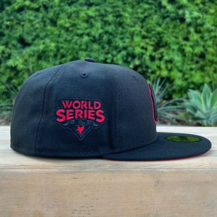 New Era NY Yankees Black Red Outline 2009 WS Red UV Fitted