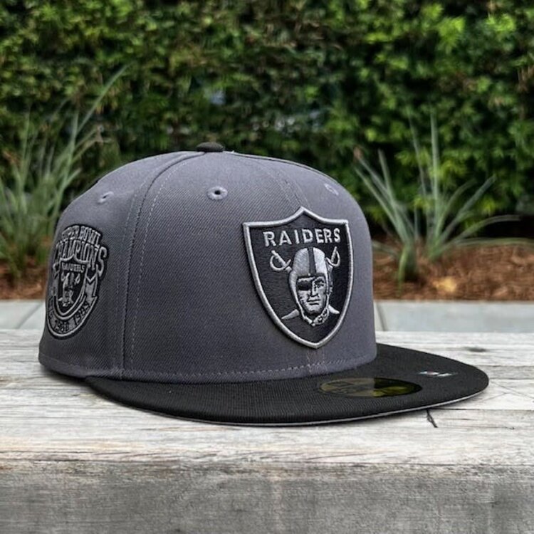 New Era Raiders Graphite/Black Shield Super Bowl Champions