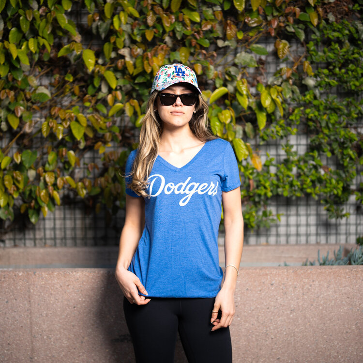 G-III LA Dodgers W GIII Fair Catch Royal V-Neck Wordmark