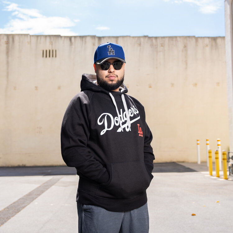 Antigua LA Dodgers Pullover Hoodie Black w/Red LA