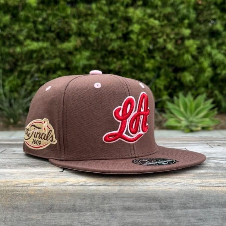 Mitchell and Ness Lakers Brown Sugar Bacon