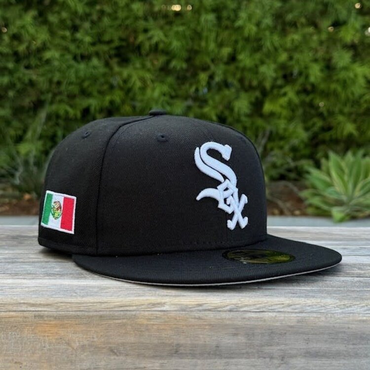 New Era White Sox BW Mexico Flag SP Fitted