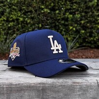 New Era LA Dodgers Navy Ivory WS Champs Trophy 940 A-Frame