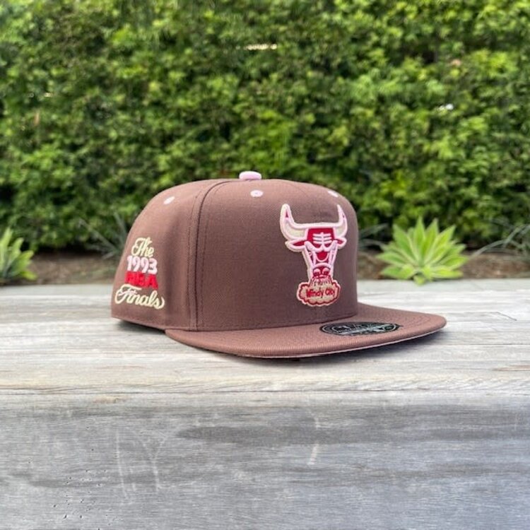 Mitchell and Ness Bulls Brown Sugar Bacon